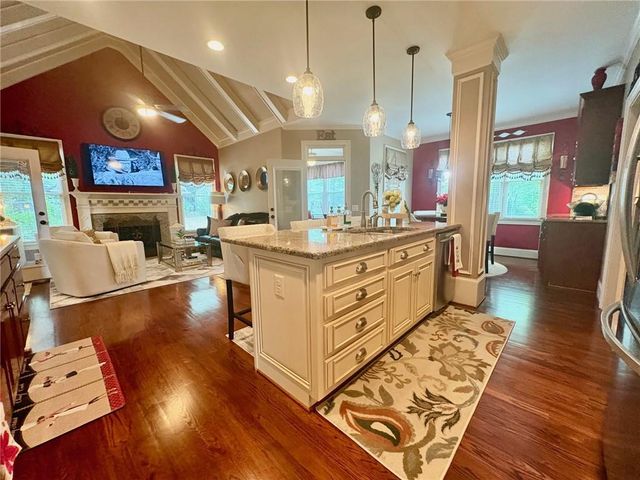 1994 Bennett Road, Grayson, GA 30017