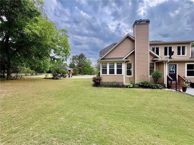 1994 Bennett Road, Grayson, GA 30017