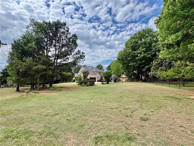 1994 Bennett Road, Grayson, GA 30017
