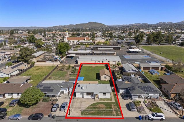 1194 Andover Rd, El Cajon, CA 92019