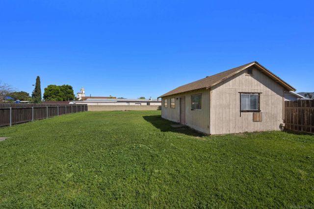 1194 Andover Rd, El Cajon, CA 92019