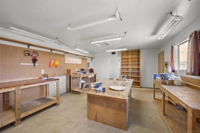 1194 Andover Rd, El Cajon, CA 92019