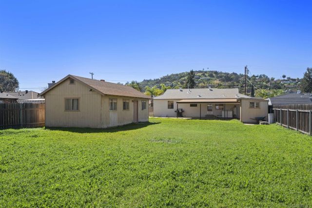 1194 Andover Rd, El Cajon, CA 92019