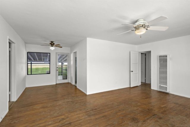 1194 Andover Rd, El Cajon, CA 92019