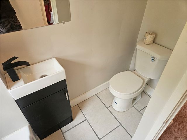 520 Joffre St, Ellwood City, PA 16117