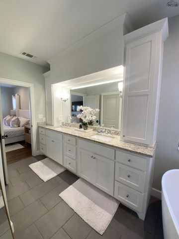 5 OAKWOOD COURT, Wichita Falls, TX 76308