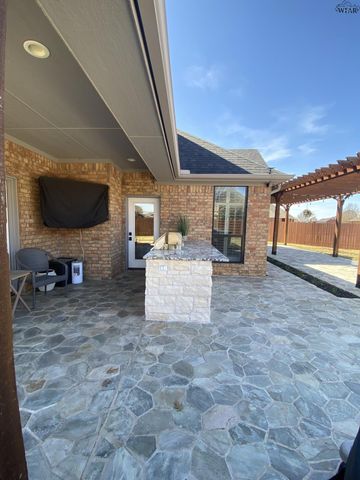 5 OAKWOOD COURT, Wichita Falls, TX 76308