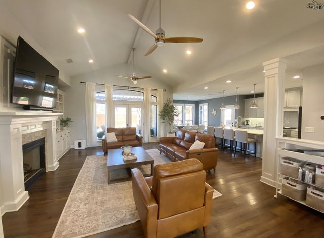 5 OAKWOOD COURT, Wichita Falls, TX 76308