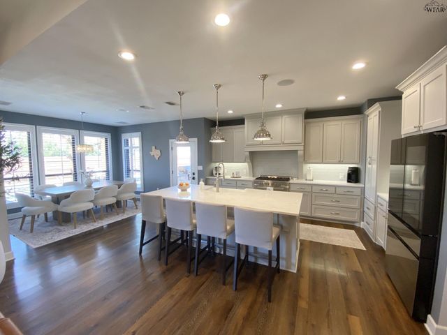 5 OAKWOOD COURT, Wichita Falls, TX 76308