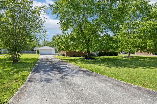 513 Cumberland Ave, Tullahoma, TN 37388