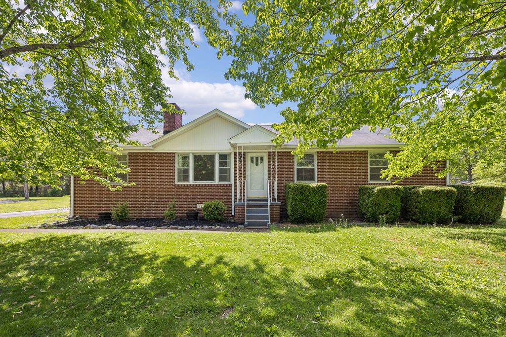 513 Cumberland Ave, Tullahoma, TN 37388