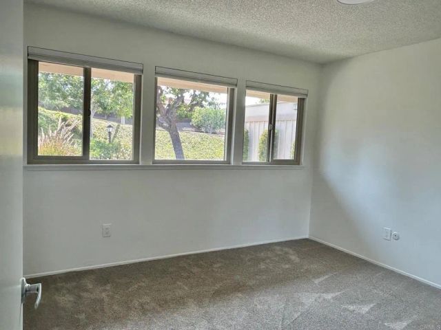 17463 Plaza Abierto 29, San Diego, CA 92128