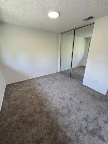 17463 Plaza Abierto 29, San Diego, CA 92128