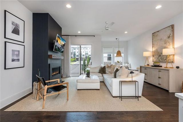 1038 Culpepper Street NW, Atlanta, GA 30318