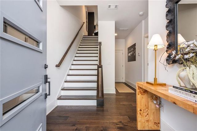 1038 Culpepper Street NW, Atlanta, GA 30318