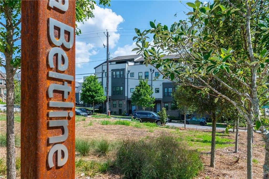 1038 Culpepper Street NW, Atlanta, GA 30318