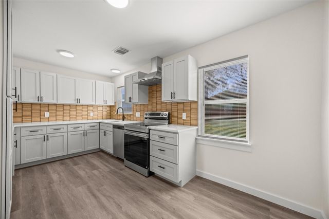 3838 Daphne Street, Houston, TX 77021