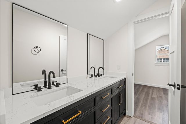 3838 Daphne Street, Houston, TX 77021