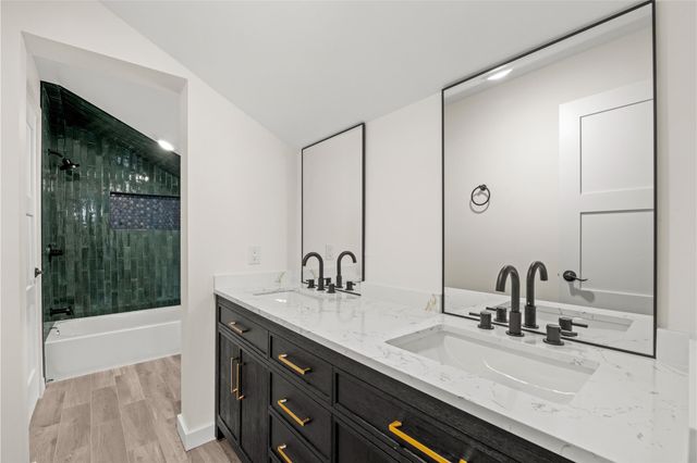 3838 Daphne Street, Houston, TX 77021