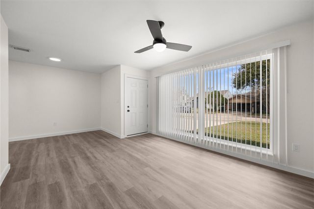 3838 Daphne Street, Houston, TX 77021