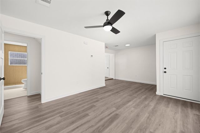 3838 Daphne Street, Houston, TX 77021