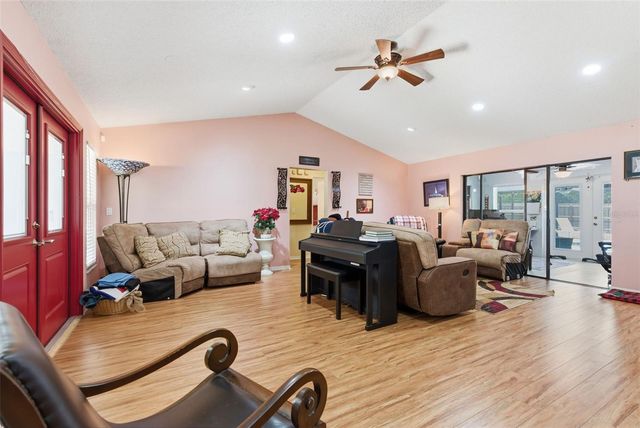 2605 BRIDLE DRIVE, Plant City, FL 33566