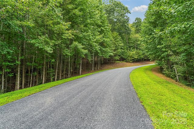 377 Harborside Drive 245, Nebo, NC 28761