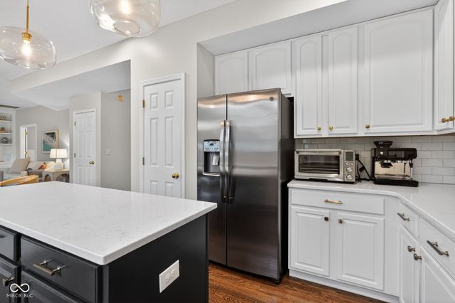 5675 Sapphire Drive, Carmel, IN 46033
