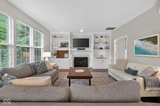 5675 Sapphire Drive, Carmel, IN 46033