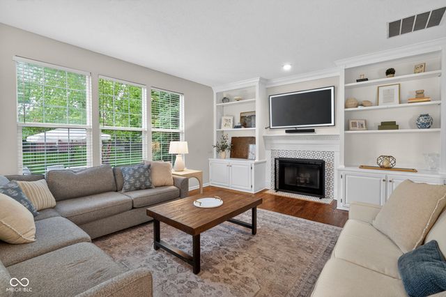 5675 Sapphire Drive, Carmel, IN 46033