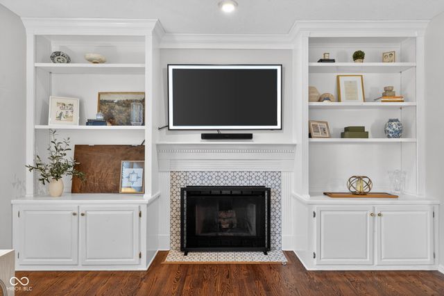 5675 Sapphire Drive, Carmel, IN 46033