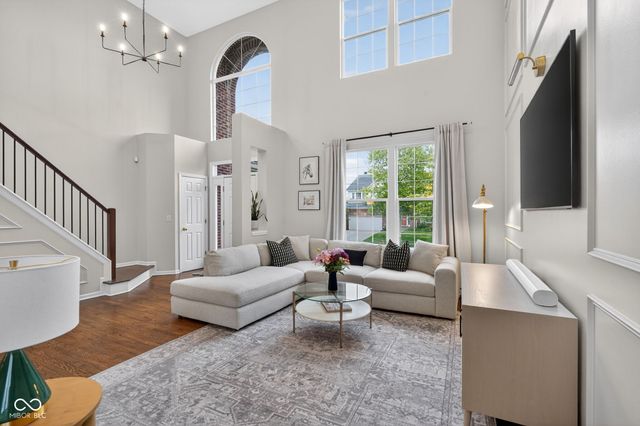 5675 Sapphire Drive, Carmel, IN 46033