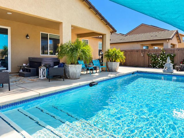 1669 Oleander Ave, Manteca, CA 95337