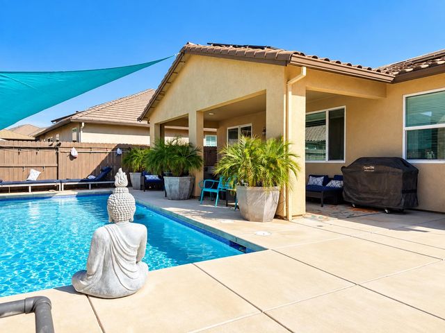 1669 Oleander Ave, Manteca, CA 95337