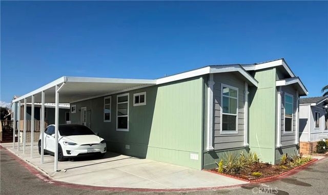 6301 Warner 93, Huntington Beach, CA 92647