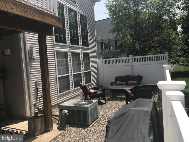 351 WATKINS RD, Pennington, NJ 08534