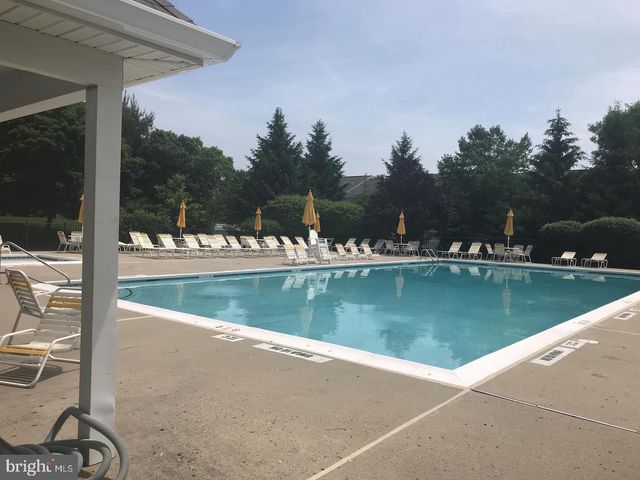 351 WATKINS RD, Pennington, NJ 08534