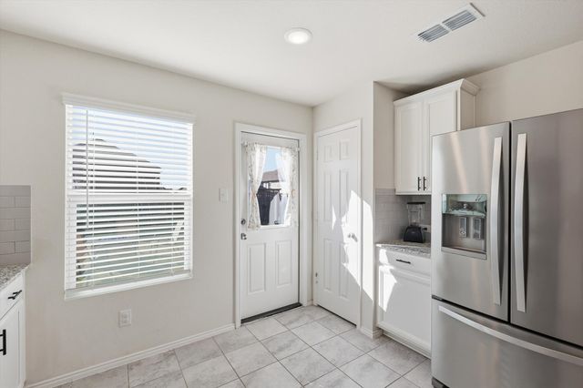 1083 Castroville Drive, Forney, TX 75126