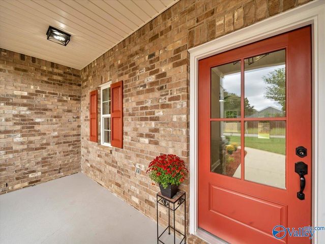 221 Somer Bridge Drive, Huntsville, AL 35811