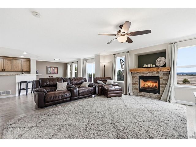 908 Crenshaw St, Castle Rock, CO 80104