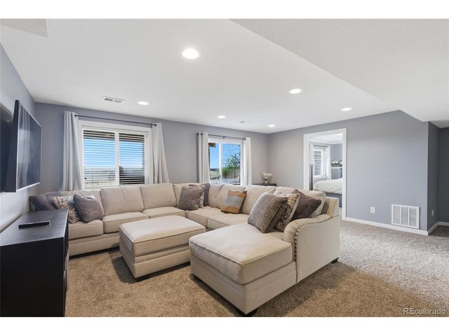 908 Crenshaw St, Castle Rock, CO 80104