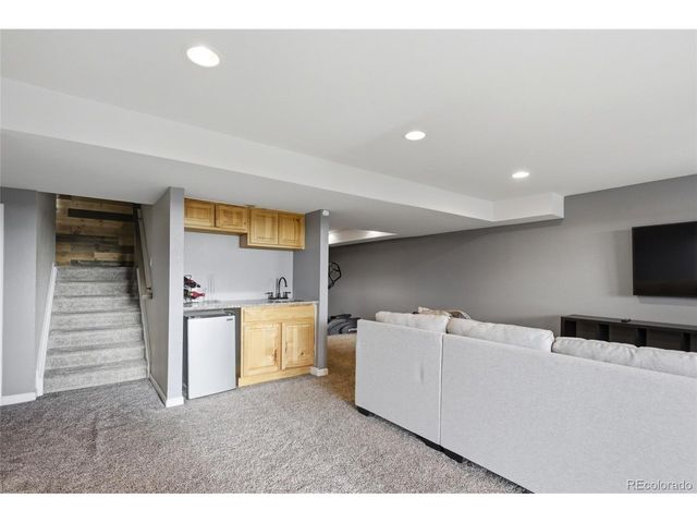 908 Crenshaw St, Castle Rock, CO 80104