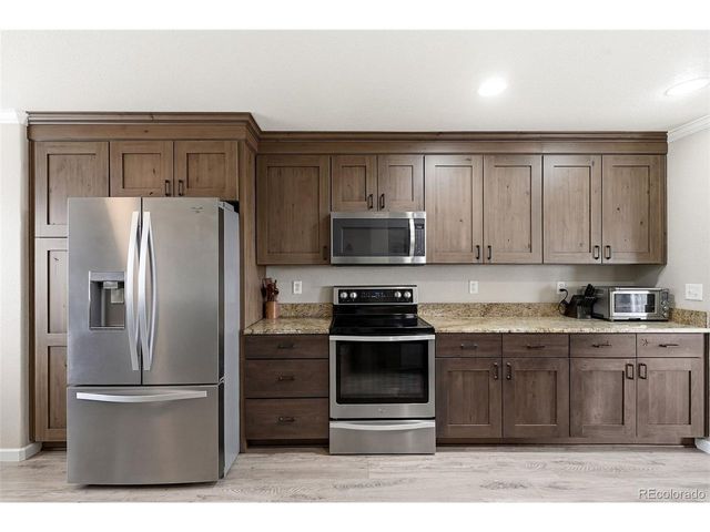 908 Crenshaw St, Castle Rock, CO 80104