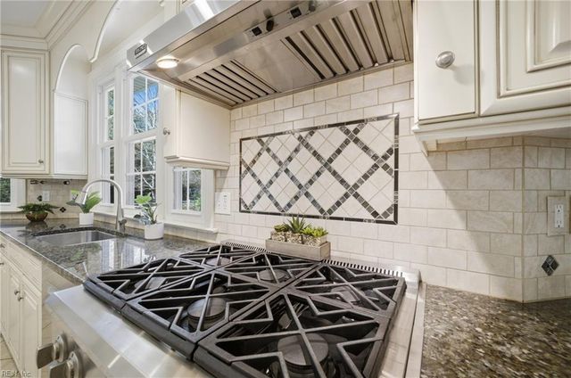 3304 Eagle Nest PT, Virginia Beach, VA 23452