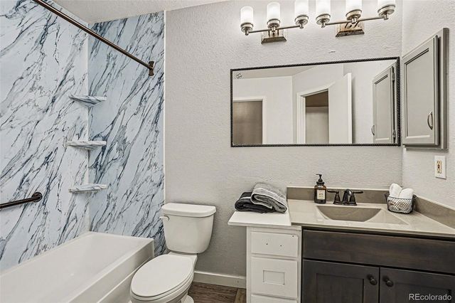 1662 S Idalia Circle N, Aurora, CO 80017