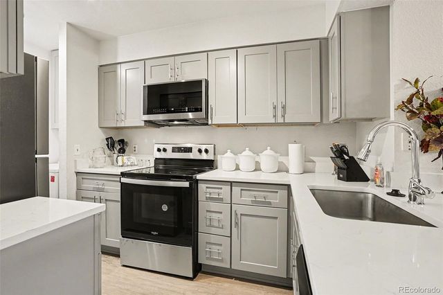 1662 S Idalia Circle N, Aurora, CO 80017