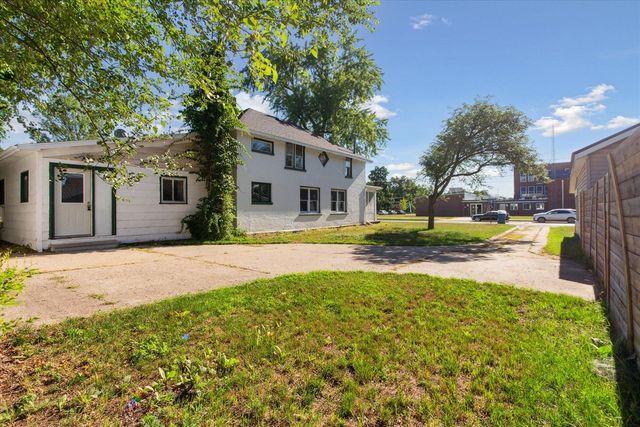 339 N Oak Street, Evart, MI 49631