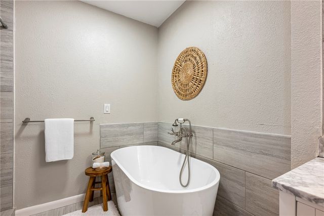 1 Syston Lane, Bella Vista, AR 72714