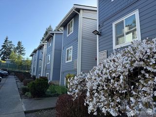 2411 S 248th Street #D24, Kent, WA 98032