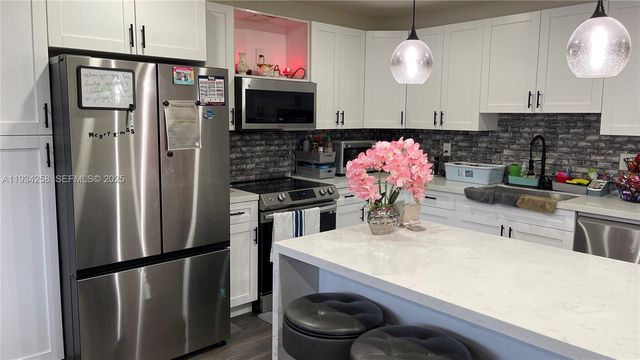 761 NW 183rd Dr, Miami Gardens, FL 33169